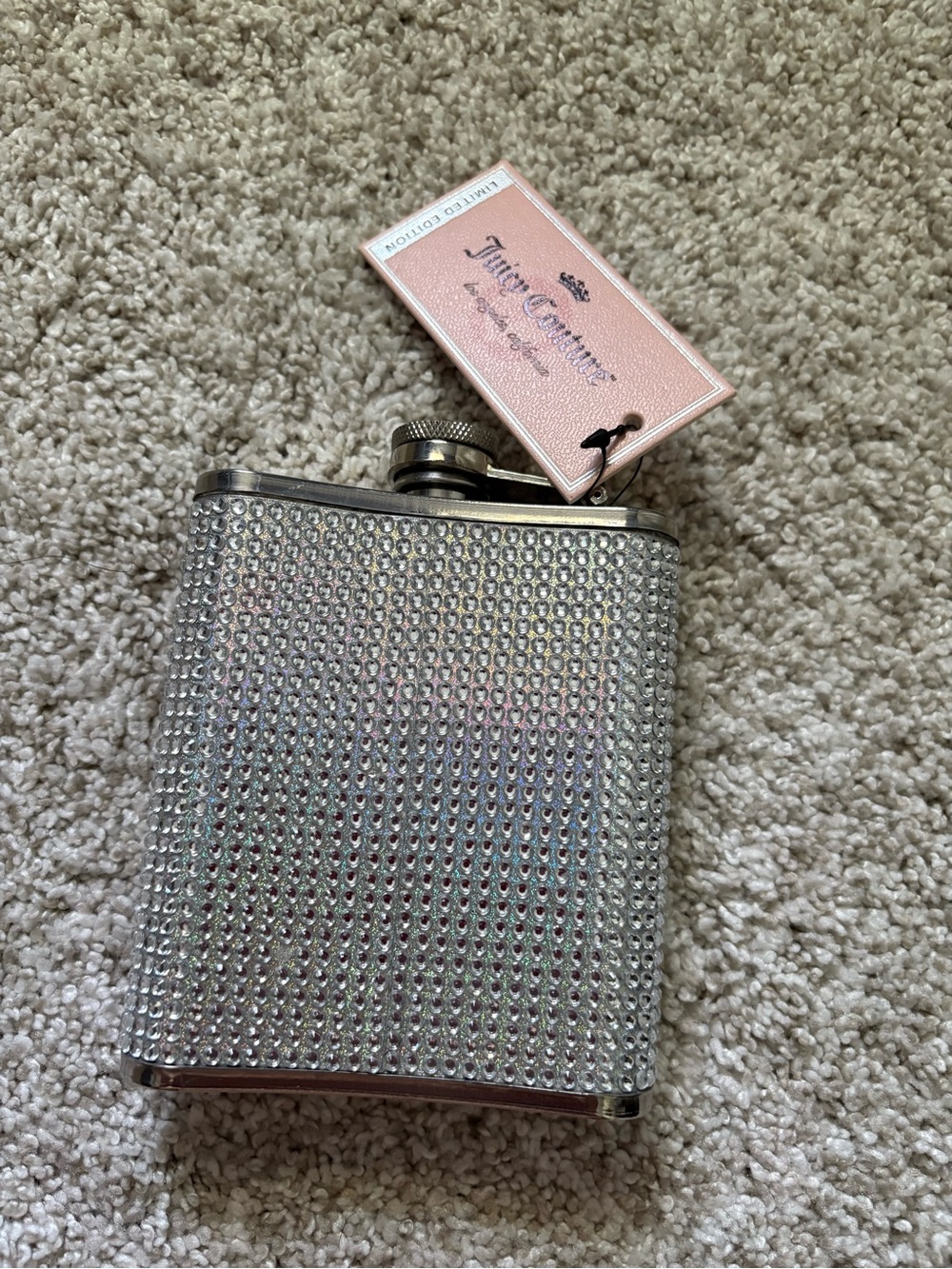 New Limited Edition Juicy Couture 7oz. crystal Scottish Scot Dog Flask Bling - Picture 4 of 11